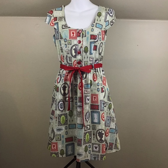 Modcloth Dresses & Skirts - ModCloth Retrolicious  Portrait Frames Dress EUC